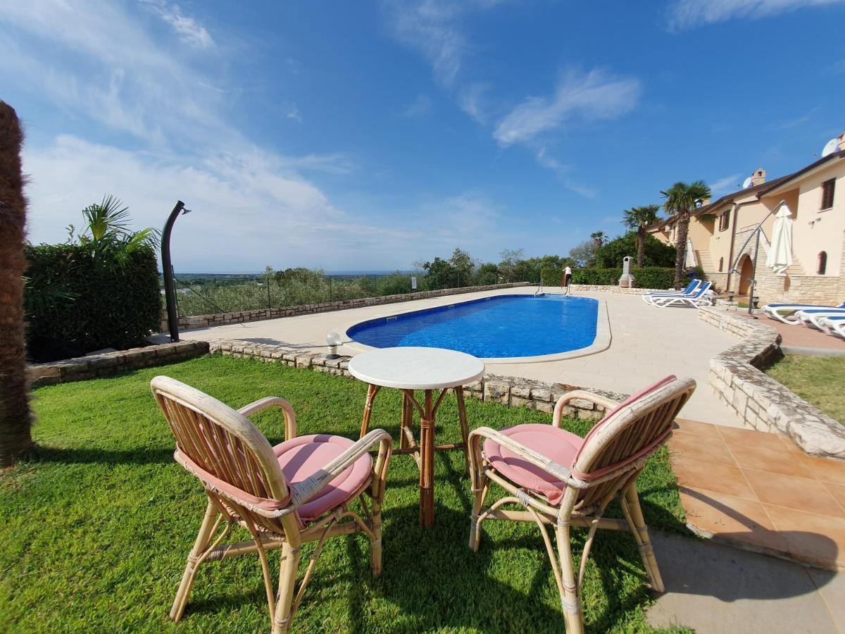 Holiday Home Marina Kastelir Exterior photo
